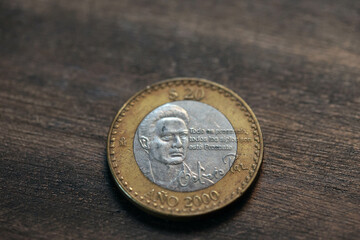 メキシコ通貨20ペソコインの裏面