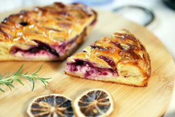 ブルーベリーパイのスライス