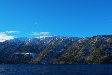 Berghang eingangs Gejrangerjord in Norwegen