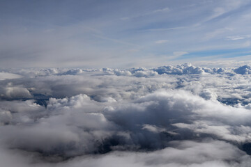 Fototapeta na wymiar Wolkenformationen am Himmel über Norwegen