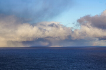 Obraz premium Winterwetter auf dem Meer vor dem Nordkap
