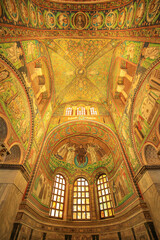 Fototapeta na wymiar Mosaïques de la Basilique Saint-Vital de Ravenne, Italie