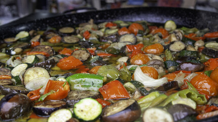 Grilled vegetables - 747087549