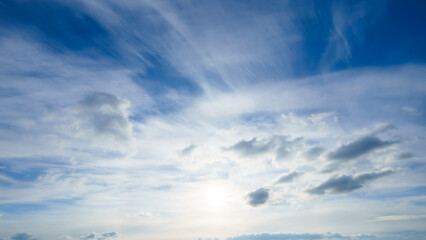 Obraz premium beautiful blue color sky and soft white clouds for abstract background