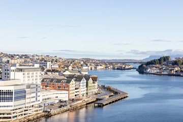 Obraz premium View of the town of Kristiansund from the bridge over Soersundet (NOR Sørsundet) 