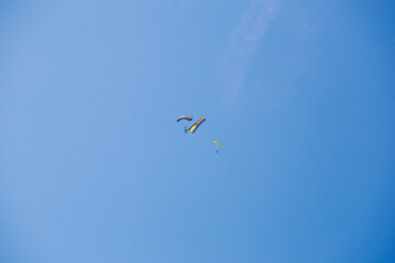 parachute Fly in Sri Lanka.