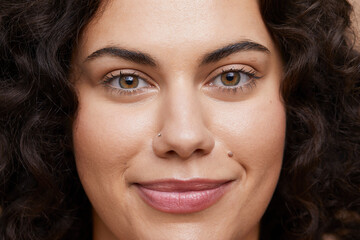 Obraz premium Close-up portrait of young woman