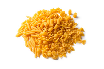 Assortimento di pasta italiana in vari formati, isolata su fondo bianco 