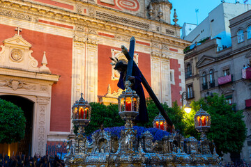 paso de Jesús de la pasión en la semana santa de Sevilla, España	