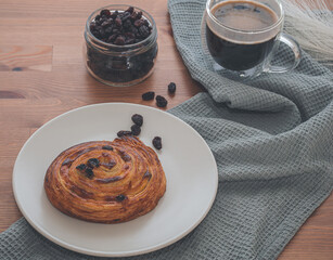 caracola con pasas de uva, panadería
