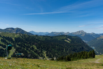 Joli paysage e montagne &agrave; Chatel - Frnace