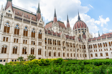 Obraz premium View of the Hungarian Parliament building in Budapest. Hungary. 