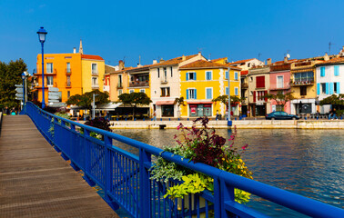 Fototapeta na wymiar Colorful houses and canals of Martigues town in southeastern France, called Venice of Provence