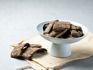 dried eucommia bark, traditional herbal medicine