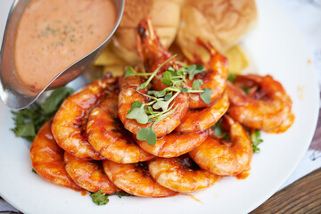 fried shrimps with sauce