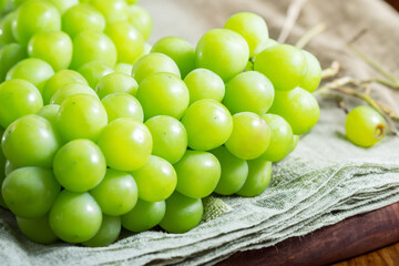Shine Muscat, Green grapes 