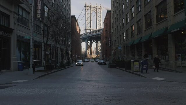 Handheld shot of The Manhattan Bridge