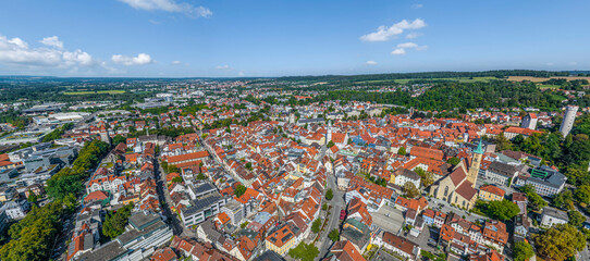 Ravensburg in Oberschwaben aus der Luft, Ausblick über den historischen Stadtkern - obrazy, fototapety, plakaty