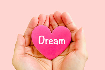 Obraz premium 夢を持つ・夢をつかむ人の手