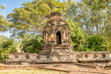 View at the Stupa ruins near Wat of Jed Yod in the streets of Chiang Mai town in Thailand. - 747882185