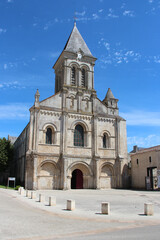 Fototapeta na wymiar saint-vincent abbey church in nieul-sur-l'autise in vendée in france