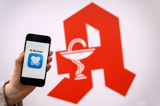 Digitales Images Browse 34 728 Stock Photos Vectors And Video 