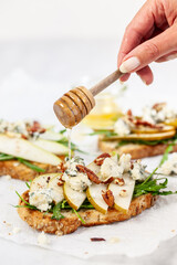 Toast with roquefort and pear
