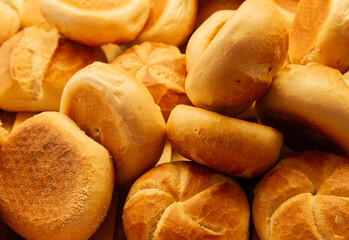 Frische Brötchen in einer Bäckerei