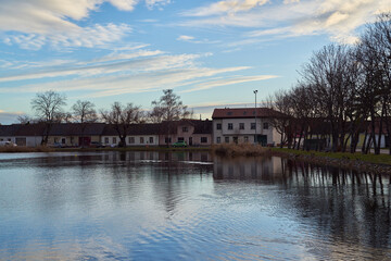 Obraz premium Austrian village by a small lake, Austria