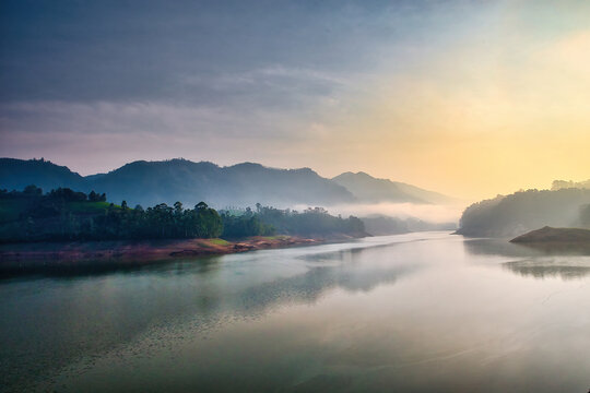 Beautiful Mountain View of Mattupetty Dam, Munnar, Kerala, India.One of the most scenic attractions in Munnar is the Mattupetty Dam, which offers a panoramic view of the lush green hills.
