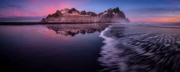 Photo sur Plexiglas Kirkjufell Beautiful Landscapes and Seascapes of Iceland