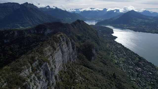 Lac d'Annecy depuis le Mont Veyrier