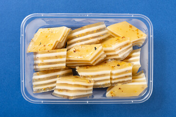 top view box of chrysanthemum flavor multi-layer cakes
