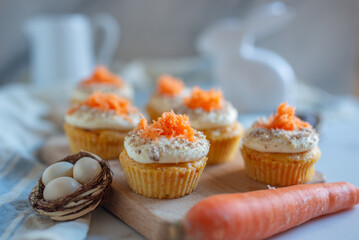 Homemade Carrot Cupcakes with Cream Cheese Frosting for Easter - 748501709