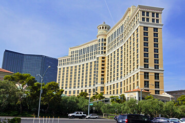 View of Bellagio and Caesars Palace hotels and casino in Las Vegas, USA. Las Vegas is one of the top tourist destinations in the world. - obrazy, fototapety, plakaty