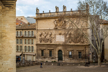 Fototapeta na wymiar Le centre historique d'Avignon