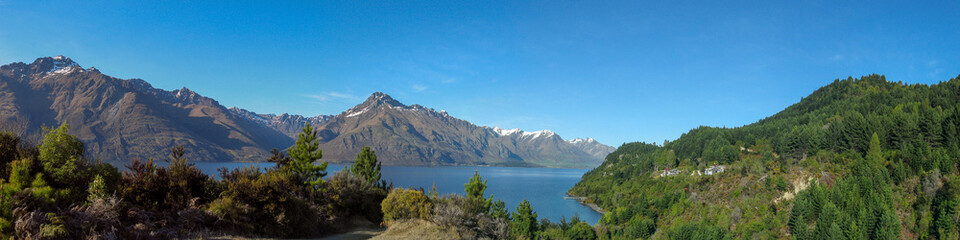 Panoramic view of Lake Wakatipu as well as Cecil and Walter Peak in the Southern Alps on New Zealand's South Island