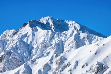 冠雪の北アルプスの五竜岳