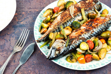Fish with vegetables.