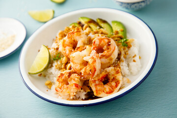 Healthy shrimp poke with avocado