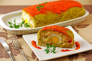 Dried peas roll with rice.