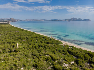 leading points, Es Com&uacute;, &Agrave;rea Natural d'Especial Inter&egrave;s, included within the Natural Park of s'Albufera, Muro, bah&iacute;a de Alc&uacute;dia, Mallorca, Balearic Islands, Spain