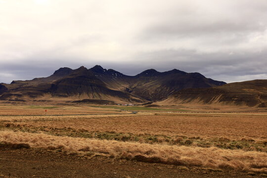 The Snæfellsjökull National Park, in Icelandic Þjóĭgarĭur Snæfellsjökull, is a national park of Iceland located in the municipality of Snæfellsbær