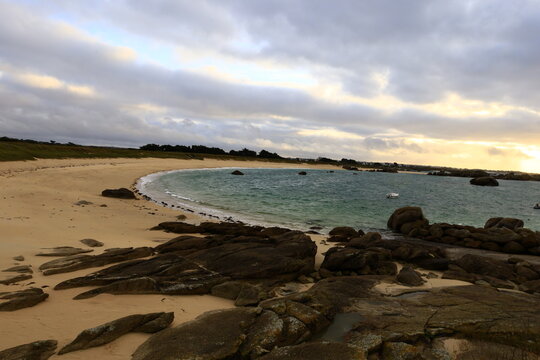 View on the beach of Nodeven Rudoloc located on the north coast of Brittany, in the department of Finistère.