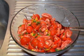 red tomato salad