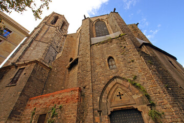Gothic church in Barcelona, Catalonia, Spain: Santa Maria del Pi (Spanish: Basilica de Santa Maria del Pi) - obrazy, fototapety, plakaty