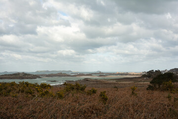 Joli paysage de mer sur la côte bretonne à Landrellec en hiver - Bretagne France