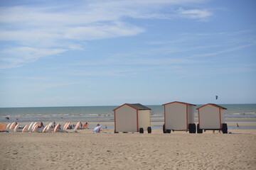 Obraz na płótnie Canvas beach huts on the beach
