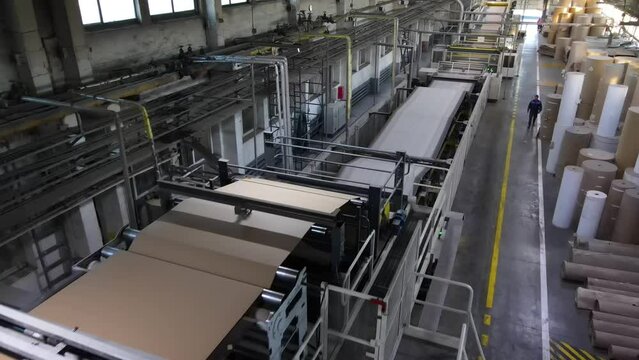 paper production, conveyor belt movement
