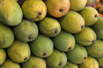 Mangoes at farmer's market	
